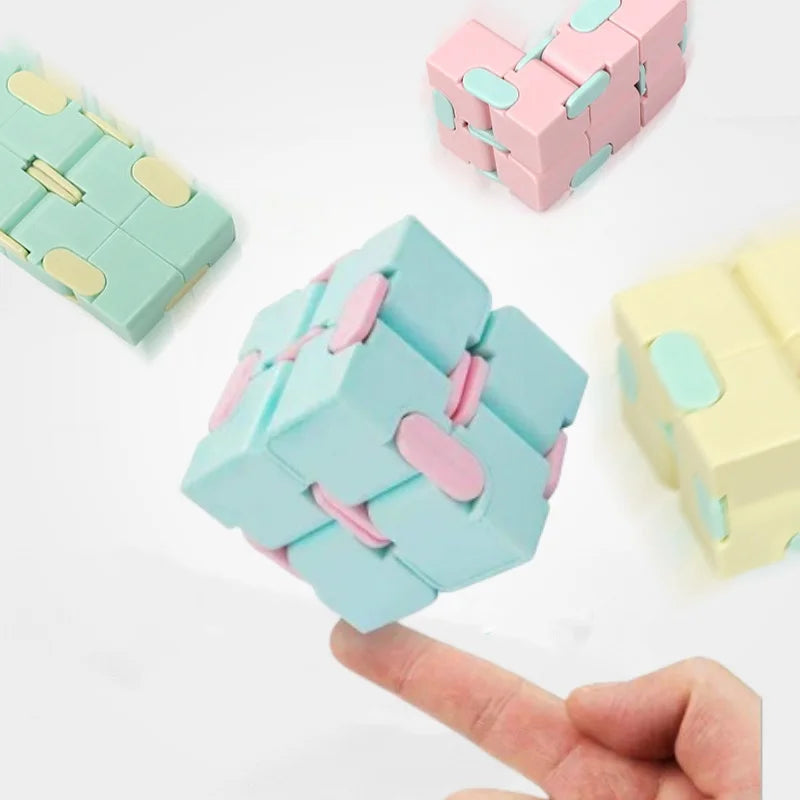 For Full Fun-04 x Infinity Cubes Fidget Toy Multicolors-